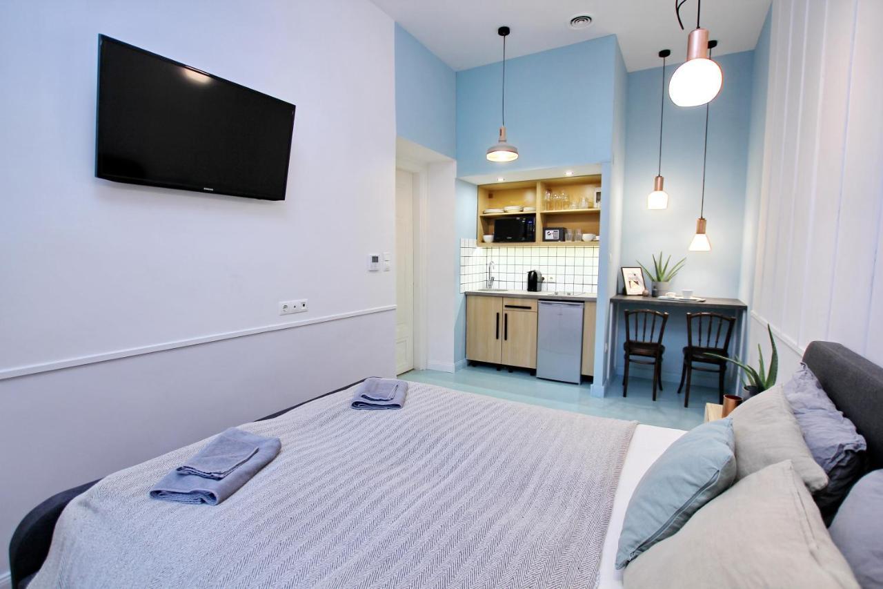 Gellerico Apartments Deak Square Budapest Luaran gambar