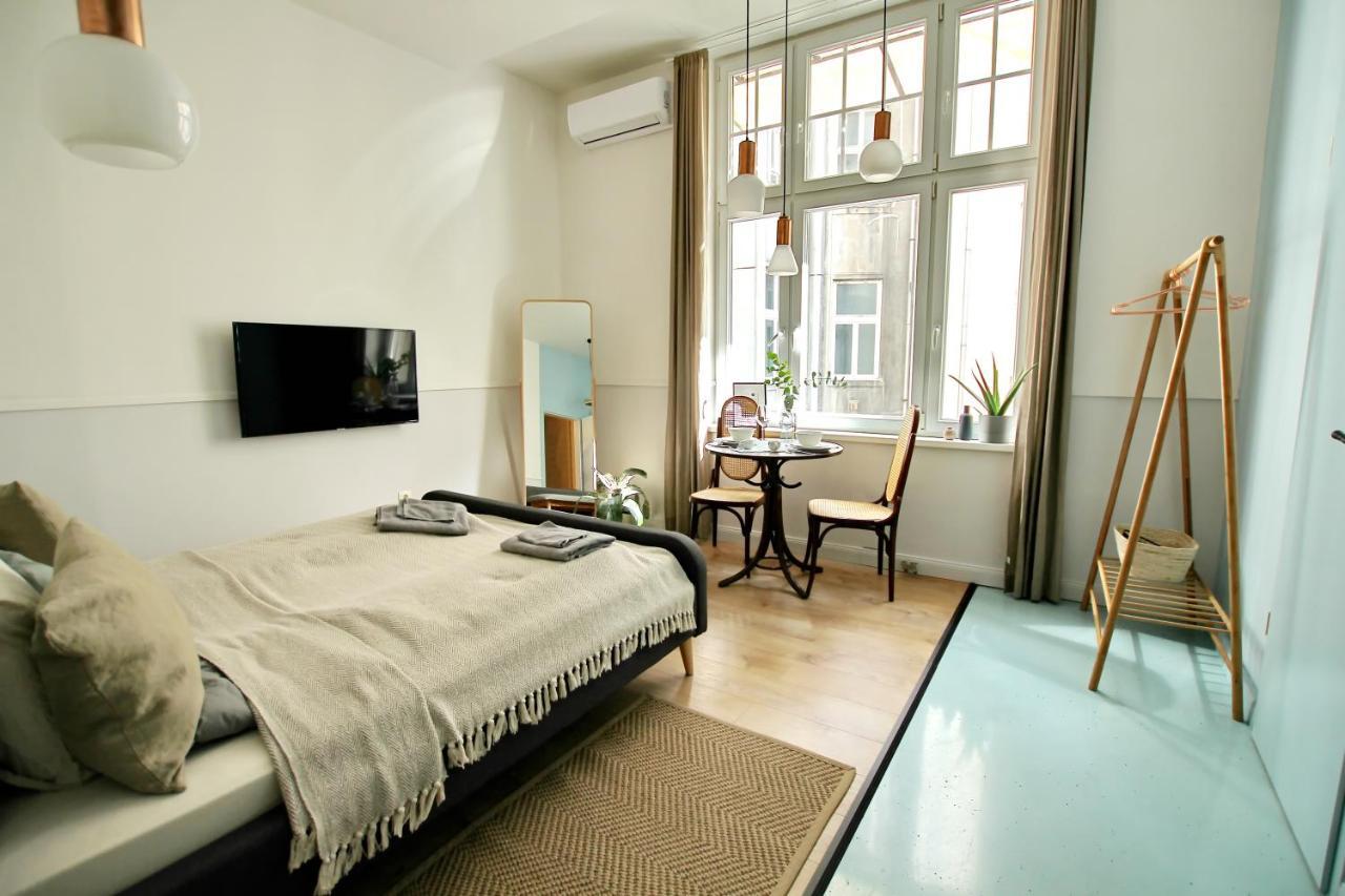 Gellerico Apartments Deak Square Budapest Luaran gambar