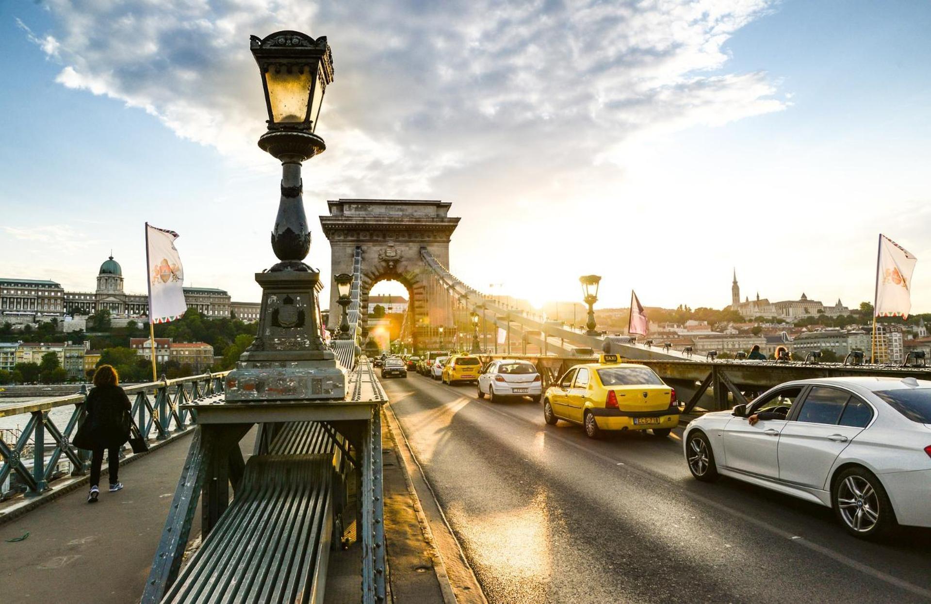 Gellerico Apartments Deak Square Budapest Luaran gambar